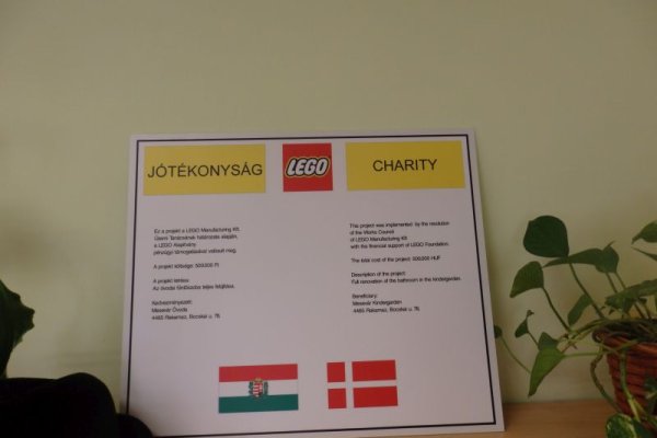 Legó átadás